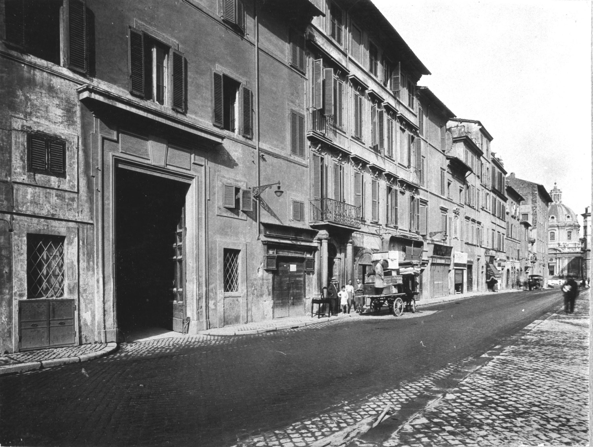 Via Alessandrina prima delle demolizioni, nel 1932